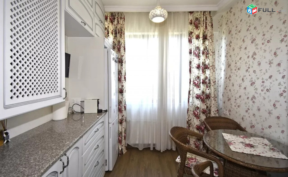 Կոդ 6800173  Օրբելի փողոց 3 սեն. բնակարան / for rent Orbeli st