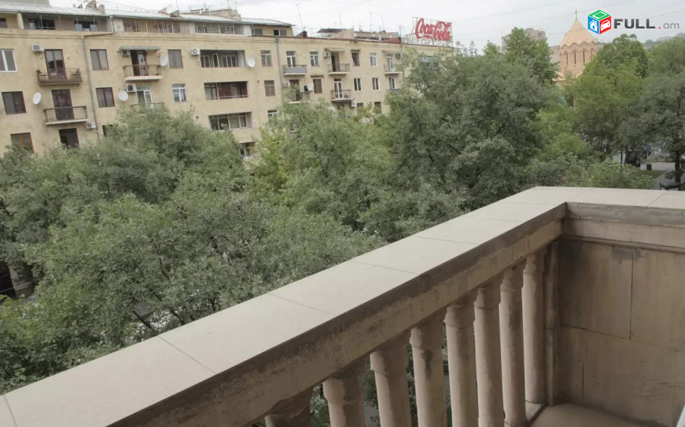 Կոդ 6800107  Աբովյան փողոց 3 սեն. բնակարան / for rent Abovyan st