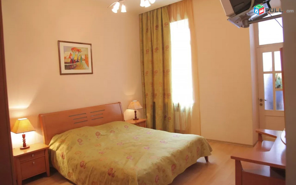 Կոդ 6800107  Աբովյան փողոց 3 սեն. բնակարան / for rent Abovyan st