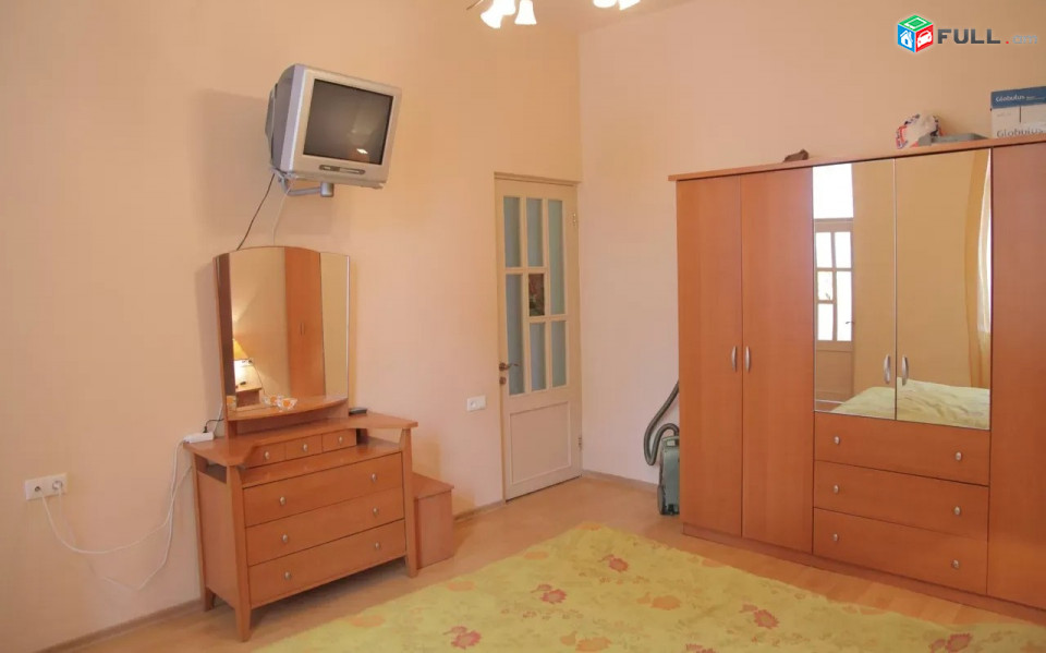 Կոդ 6800107  Աբովյան փողոց 3 սեն. բնակարան / for rent Abovyan st