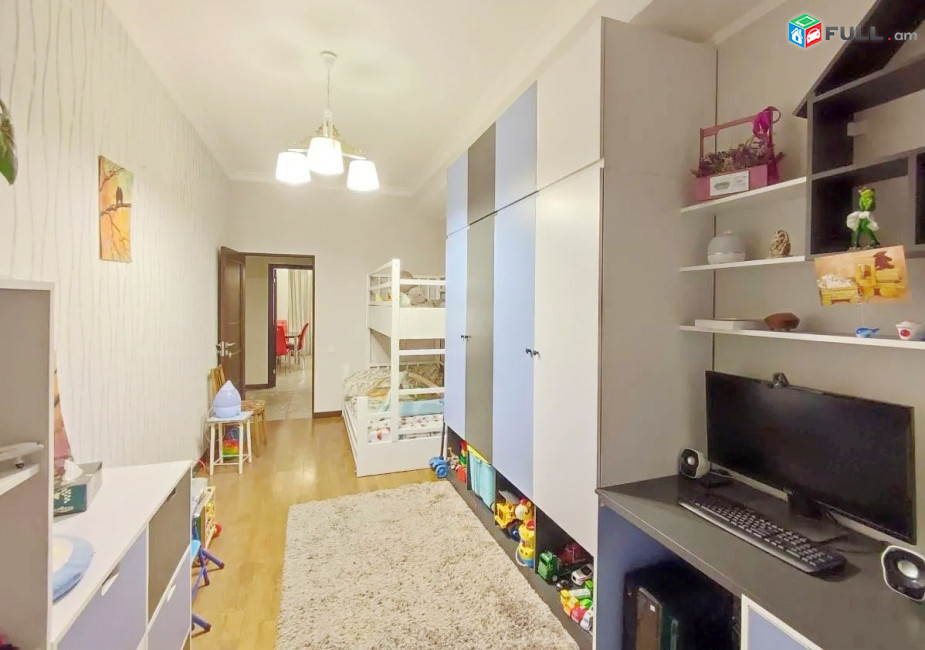 Կոդ 680084  Օրբելի նորակառույց 3 սեն. բնակարան / for rent Orbeli st.
