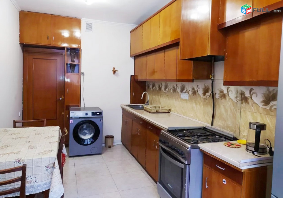 Կոդ 680048  Ամիրյան փողոց 3 սեն. բնակարան / for rent Amiryan st