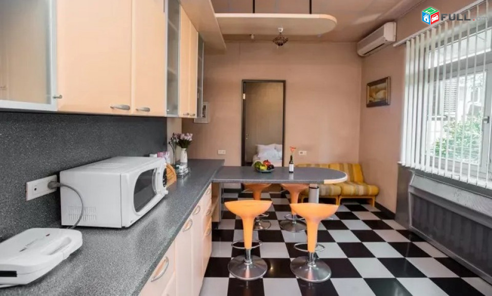 Կոդ 680036  Տերյան փողոց 4 սեն. բնակարան / for rent Teryan st