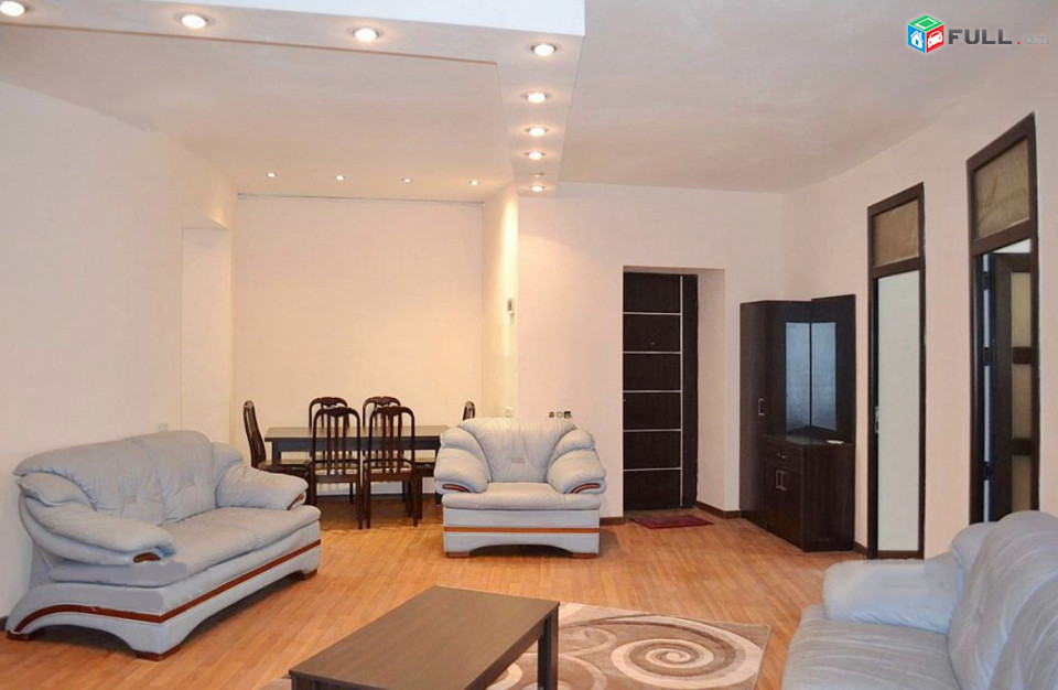 Կոդ 680035  Բուզանդ փողոց 3 սեն. բնակարան / for rent Buzand st