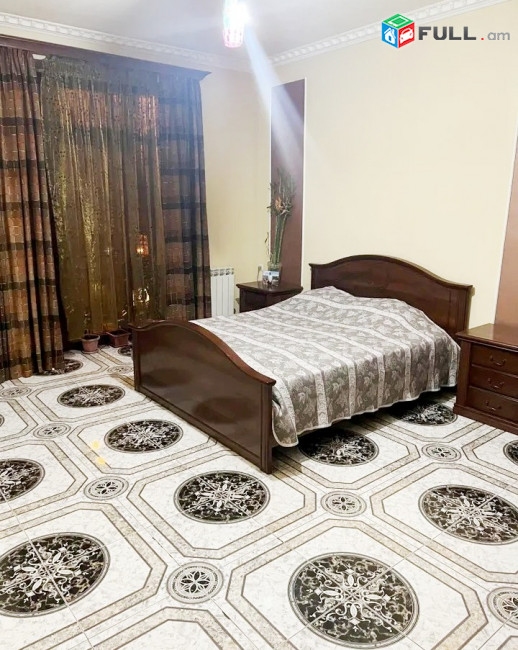 Կոդ 680031  Սարյան փողոց 3 սեն. բնակարան / for rent Saryan st