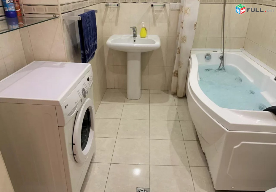 Կոդ 680019  Մաշտոցի պողոտա 4 սեն. բնակարան / for rent Mashtoc st