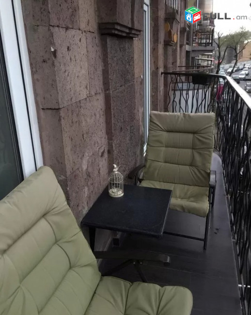 Կոդ 680017  Պարոնյան փողոց 2 սեն. բնակարան / for rent Paronyan st
