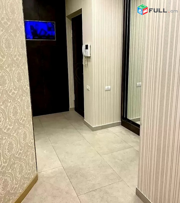 Կոդ 68009  Ամիրյան նորակառույց 3 սեն. բնակարան / for rent Amiryan st