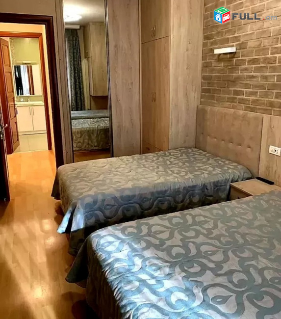 Կոդ 68009  Ամիրյան նորակառույց 3 սեն. բնակարան / for rent Amiryan st