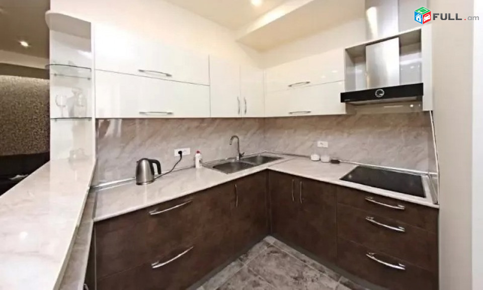 Կոդ 68004  Մաշտոց նորակառույց 3 սեն. բնակարան / for rent Mashtoc st