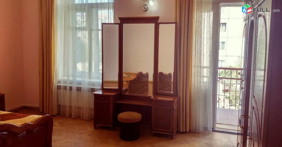 Կոդ LK279  Թումանյան փողոց 3 սեն. բնակարան / for rent Tumanyan st.