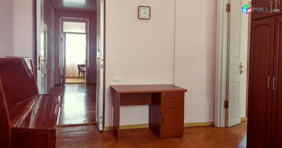 Կոդ LK279  Թումանյան փողոց 3 սեն. բնակարան / for rent Tumanyan st.