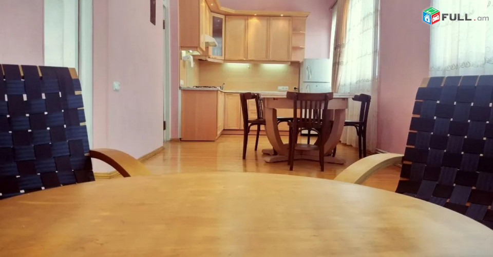Կոդ LK279  Թումանյան փողոց 3 սեն. բնակարան / for rent Tumanyan st.