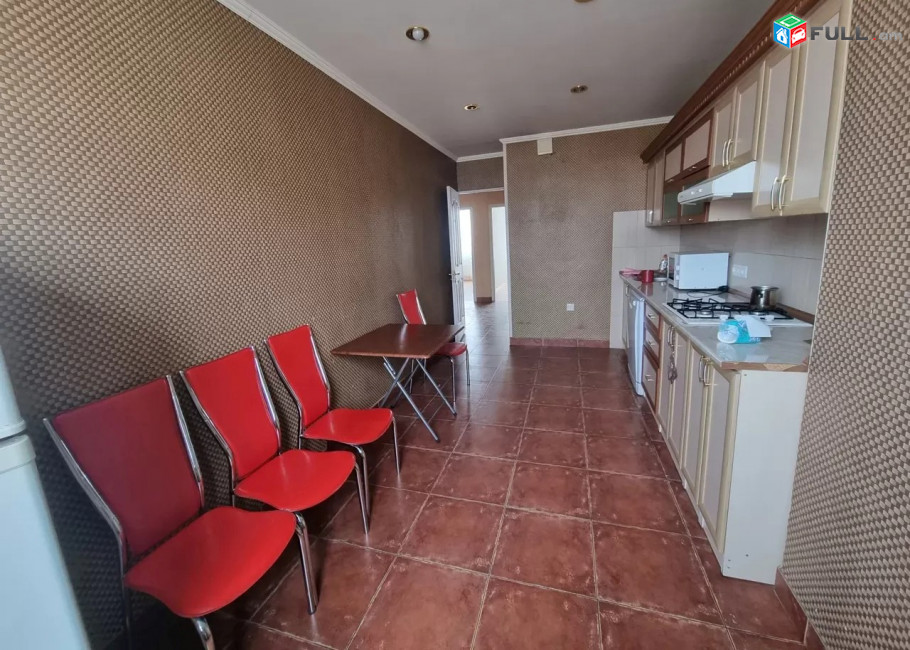Կոդ LK288  Ամիրյան փողոց 3 սեն. բնակարան / for rent Amiryan st