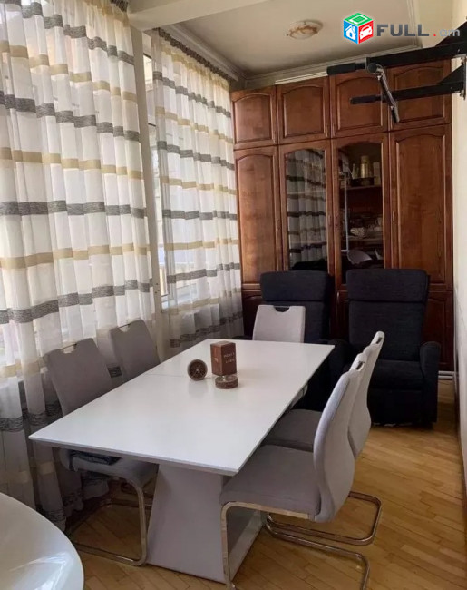 Կոդ LK291  Աբովյան փողոց 3 սեն. բնակարան / for rent Abovyan st.