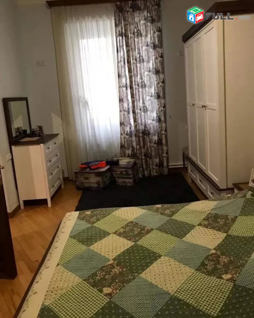 Կոդ LK291  Աբովյան փողոց 3 սեն. բնակարան / for rent Abovyan st.