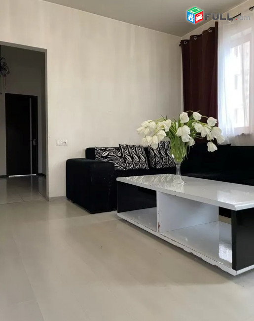 Կոդ LK354  Բրյուսով փողոց 3 սեն. բնակարան / for rent Bryusov st.