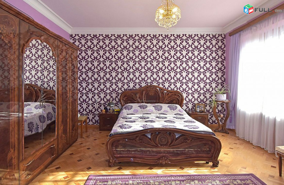 Կոդ LK367  Օստրովսկու փողոց  3 հարկանի առանձնատուն 6 սեն. 360 ք.մ.