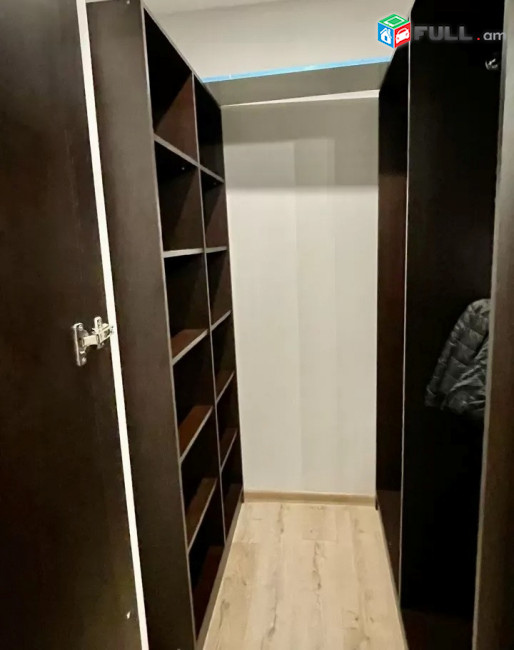 Կոդ LK373  Բաղրամյան պողոտա 3 սեն. բնակարան / for rent Baghramyan st