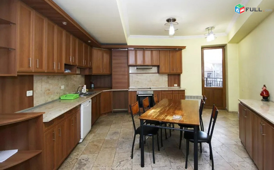 Կոդ LK421  Հյուսիսային պողոտա 4 սեն. բնակարան / for rent Northern Avenue