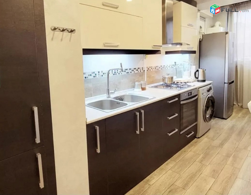 Կոդ LK445  Մաշտոցի պողոտա 3 սեն. բնակարան / for rent Mashtoc st.