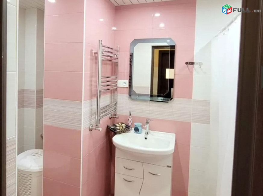 Կոդ LK445  Մաշտոցի պողոտա 3 սեն. բնակարան / for rent Mashtoc st.