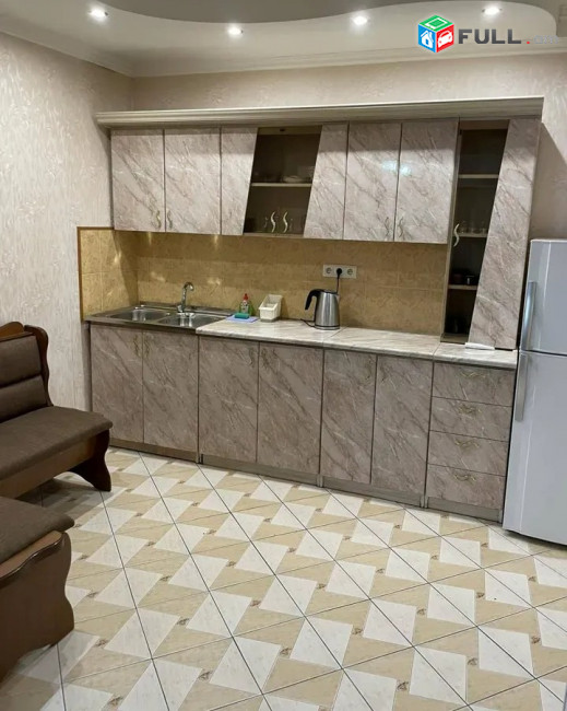 Կոդ LK491  Մաշտոցի պողոտա 3 սեն. բնակարան / for rent Mashtoc st
