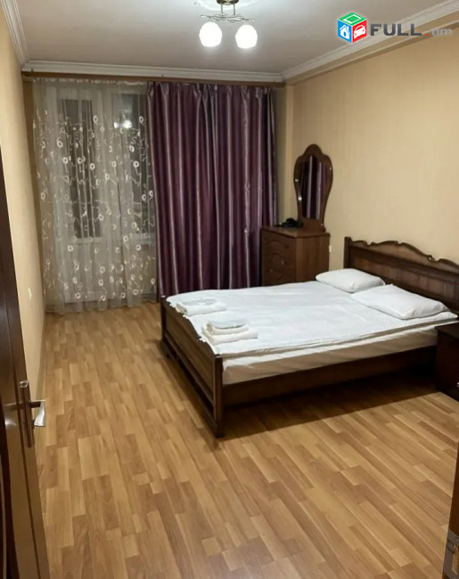 Կոդ LK491  Մաշտոցի պողոտա 3 սեն. բնակարան / for rent Mashtoc st