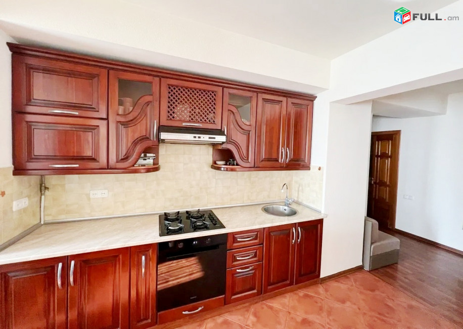 Կոդ LK509  Դեմիրճյան փողոց 4 սեն. բնակարան / for rent Demirchyan st.
