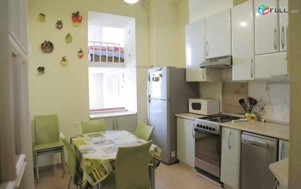 Կոդ LK518  Աբովյան փողոց 3 սեն. բնակարան / for rent Abovyan st