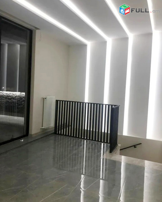 Կոդ LK540  Այգեձոր 3 հարկանի առանձնատուն 240 ք.մ., 5 սենյակ