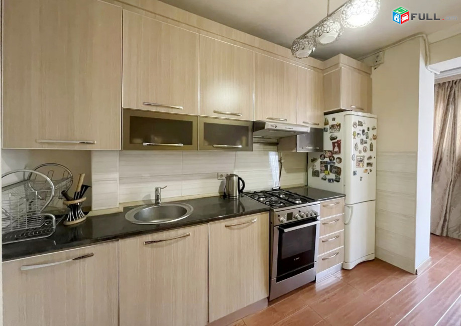 Կոդ LK545  Վաղարշյան փողոց 3 սեն. բնակարան / for rent Vagharshyan st