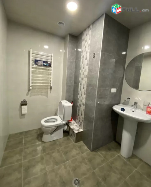 Կոդ 6800535  Սայաթ Նովա պողոտա 3 սեն. բնակարան / for rent Sayat Nova st