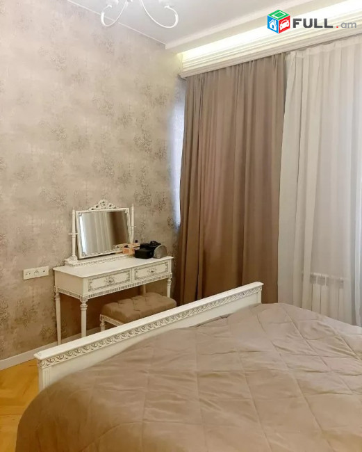 Կոդ 710067  Աբովյան փողոց 3 սեն. բնակարան / for rent Abovyan st