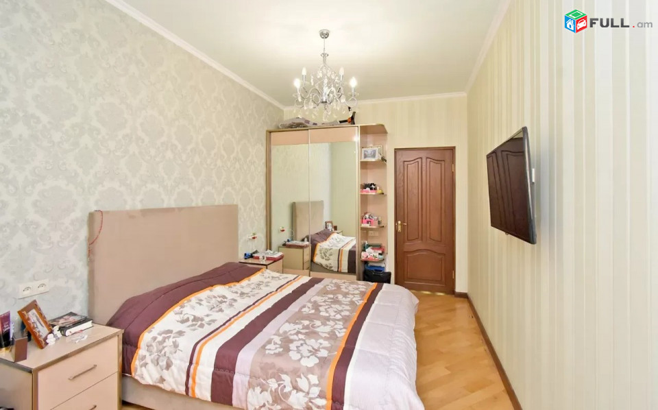 Կոդ 710071  Սայաթ Նովա պողոտա 3 սեն. բնակարան / for rent Sayat Nova st