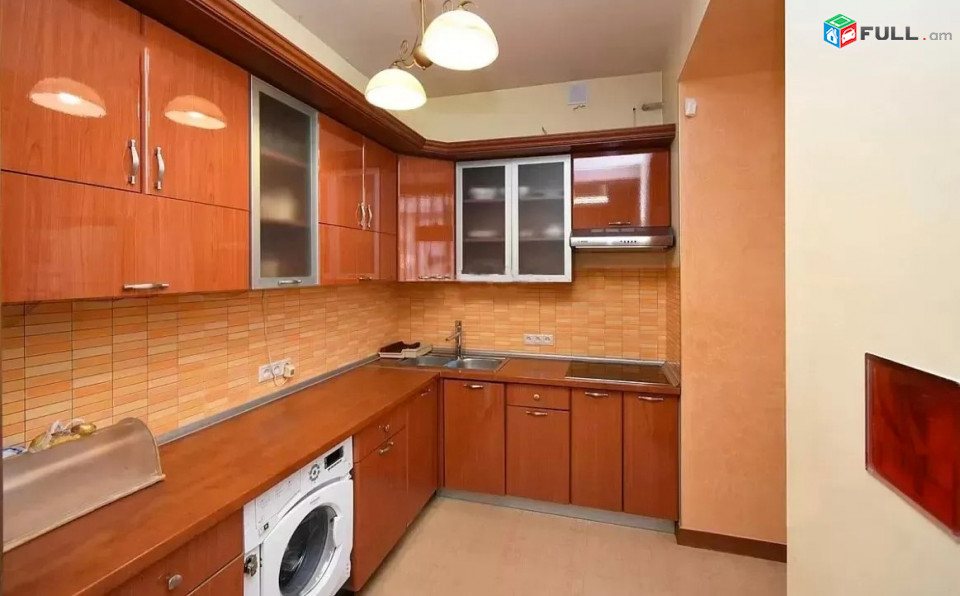 Կոդ PL113  Աբովյան փողոց 3 սեն. բնակարան / for rent Abovyan st