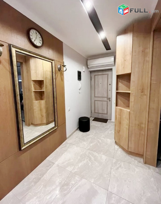 Կոդ PL114  Աբովյան փողոց 3 սեն. բնակարան / for rent Abovyan st.