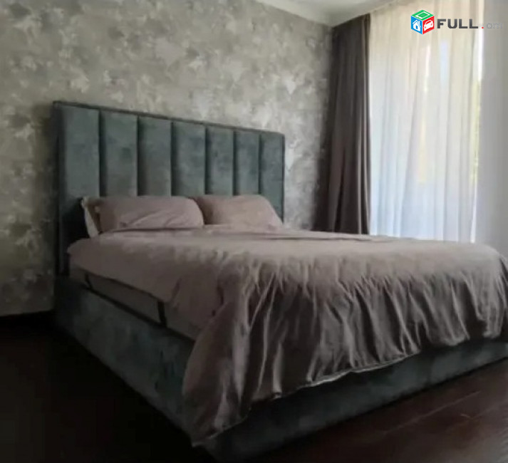 Կոդ PL176  Երվանդ Քոչար փողոց 3 սեն. բնակարան / for rent Yervand Kochar st