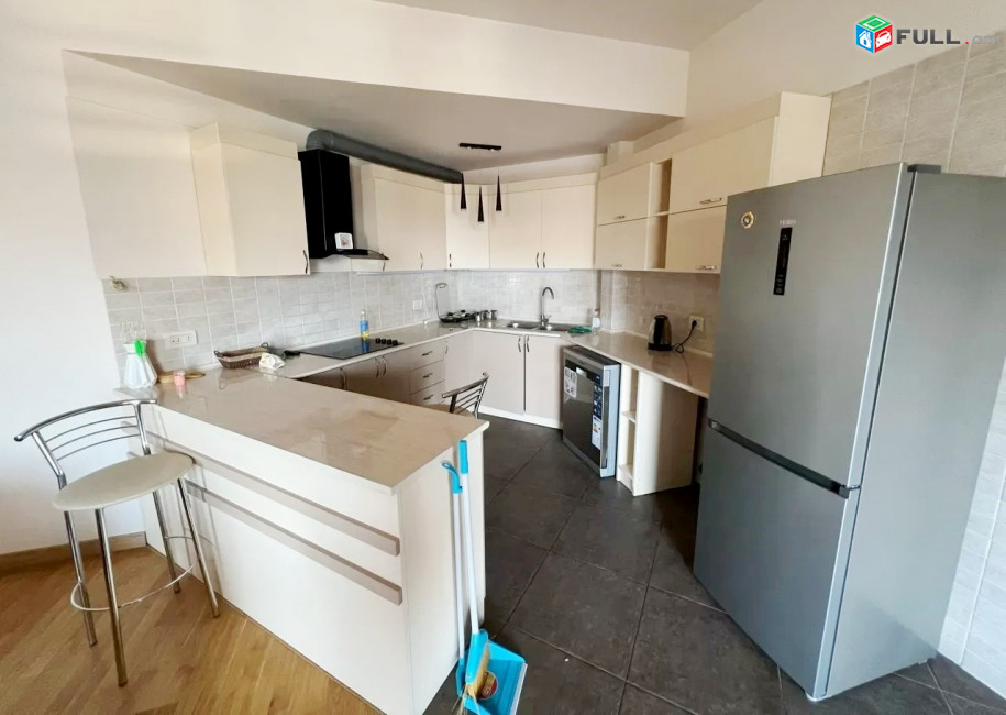 Կոդ PL184  Լեո փողոց նորակառույց 3 սեն. բնակարան / for rent Leo st