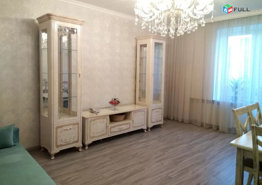 Կոդ PL195  Թումանյան փողոց 3 սեն. բնակարան Օպերայի հարևանությամբ 