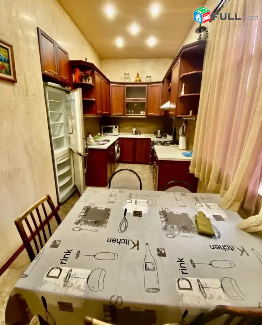 Կոդ PL217  Թումանյան փողոց 3 սեն. բնակարան / for rent Tumanyan st