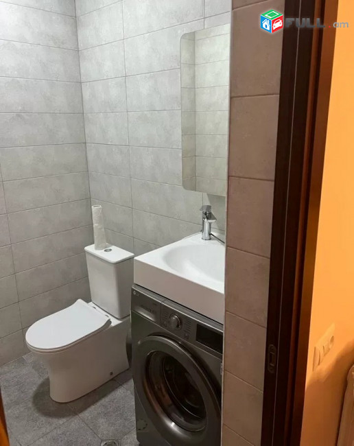 Կոդ  PL225  Ադոնց նորակառույց 3 սեն. բնակարան / for rent Adonc st.