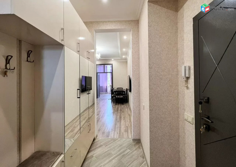 Կոդ PL238  Գրիգոր Լուսավորիչ փողոց  3 սեն. բնակարան Կենտրոն 