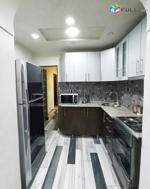 Կոդ PL253  Հրաչյա Քոչար փողոց 3 սեն. բնակարան / for rent Hrachya Kochar st