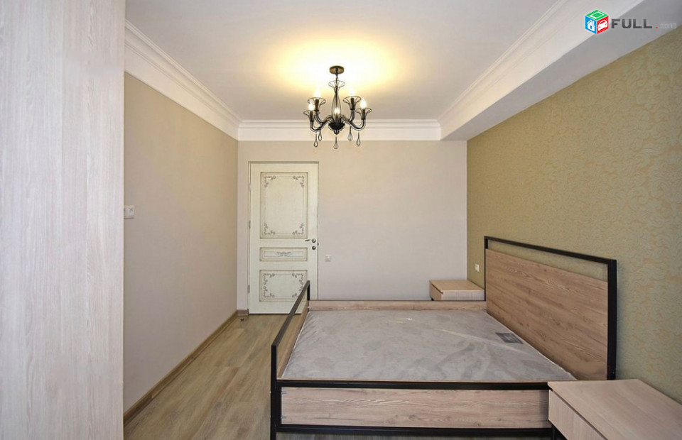 Կոդ PL269  Վարդանանց փողոց 2 սեն. բնակարան վերնիսաժի հարևանությամբ