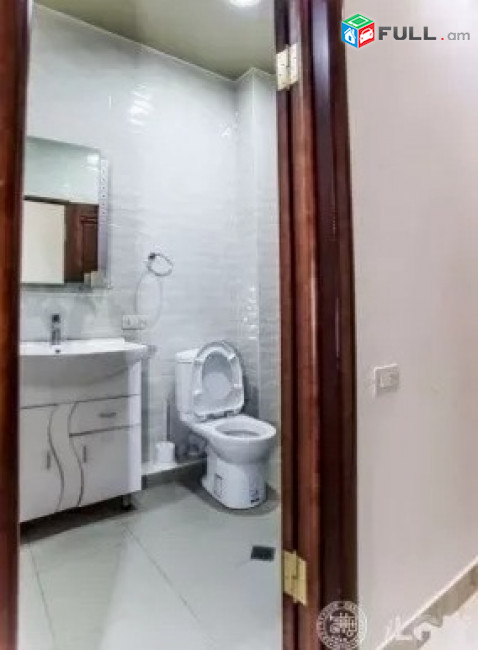 Կոդ MM0229  Արամի փողոց նորակառույց 3 սեն. բնակարան / for rent Arami st