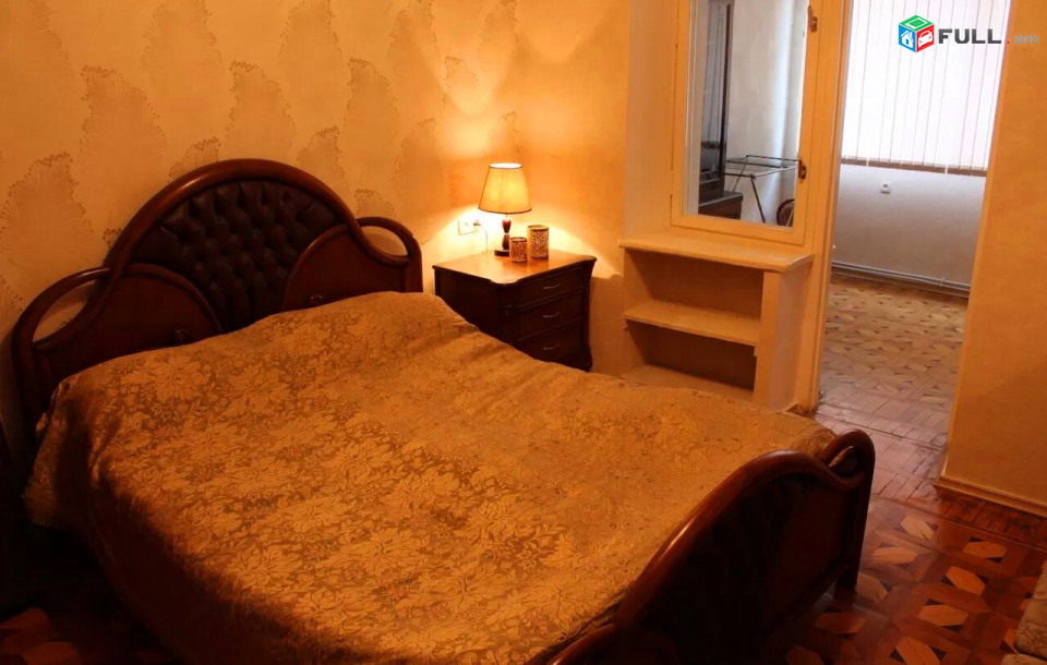 Կոդ MM0420  Սարյան փողոց 3 սեն. բնակարան / for rent Saryan st.