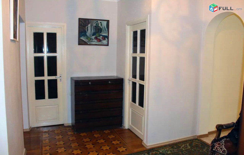 Կոդ MM0420  Սարյան փողոց 3 սեն. բնակարան / for rent Saryan st.