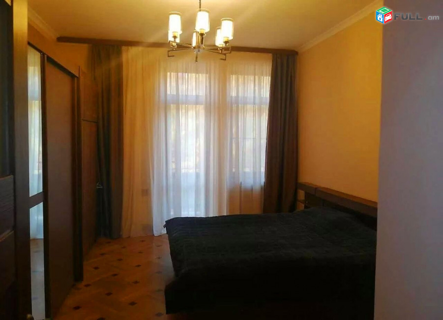 Կոդ MM0422  Սարյան փողոց 3 սեն. բնակարան / for rent Saryan st.