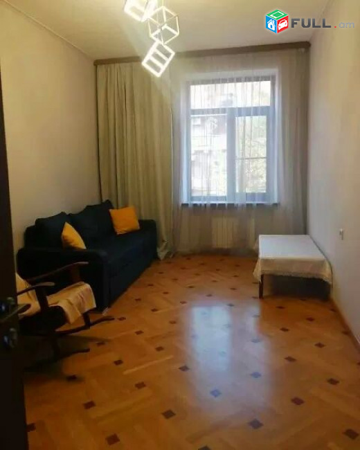 Կոդ MM0422  Սարյան փողոց 3 սեն. բնակարան / for rent Saryan st.